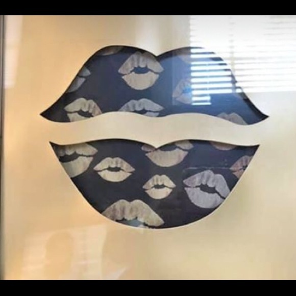 Meet your Posher, Dana - Picture 1 of 1